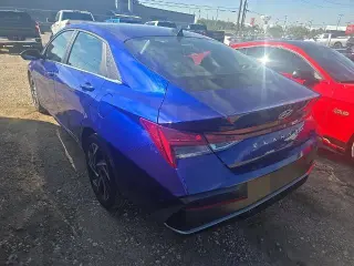 Hyundai ELANTRA 2025 SEL Conveniencia 4dr Sedán