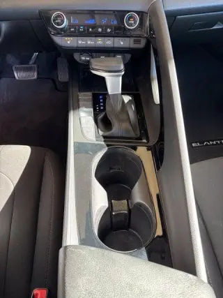 Hyundai ELANTRA 2023 SEL 4dr Sedán