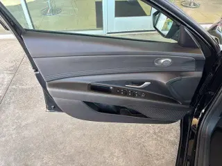 Hyundai ELANTRA 2023 SEL 4dr Sedán