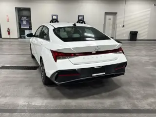 Hyundai ELANTRA 2026 Limited 4dr Sedan
