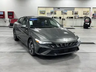 Hyundai ELANTRA 2026 Limited 4dr Sedán