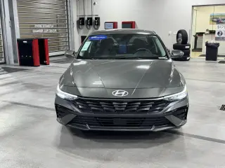 Hyundai ELANTRA 2026 Limited 4dr Sedán