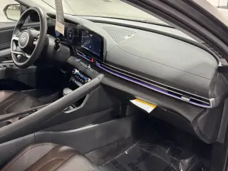 Hyundai ELANTRA 2026 Limited 4dr Sedán