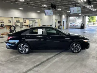 Hyundai ELANTRA Híbrido 2026 Limited 4dr Sedán