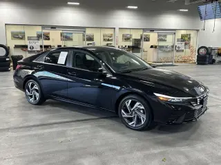 Hyundai ELANTRA Híbrido 2026 Limited 4dr Sedán