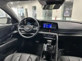 Hyundai ELANTRA Híbrido 2026 Limited 4dr Sedán