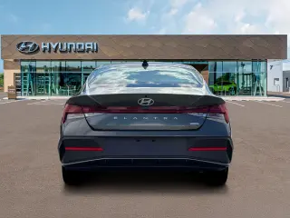Hyundai ELANTRA Híbrido 2026 Azul 4dr Sedán
