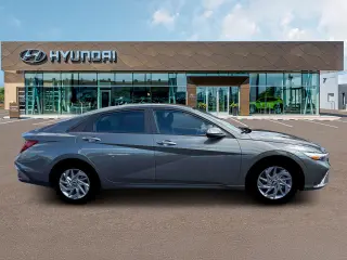 Hyundai ELANTRA Híbrido 2026 Azul 4dr Sedán