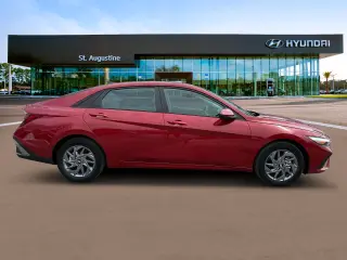Hyundai ELANTRA 2024 SEL 4p Sedan