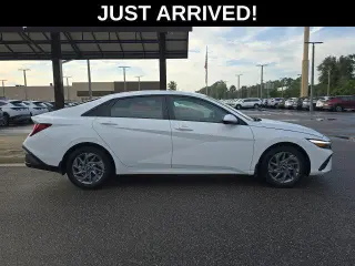 Hyundai ELANTRA 2024 SEL 4dr Sedán