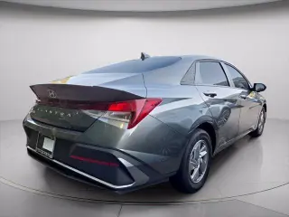 Hyundai ELANTRA 2026 SE 4dr Sedán