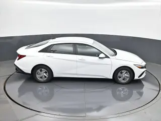 Hyundai ELANTRA 2026 SE 4dr Sedan