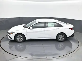 Hyundai ELANTRA 2026 SE 4dr Sedan