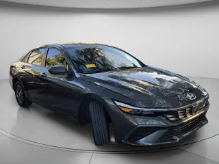 Hyundai ELANTRA 2025 SE 4dr Sedán