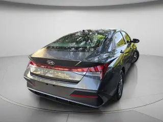 Hyundai ELANTRA 2025 SE 4dr Sedán