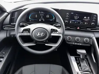 Hyundai ELANTRA 2026 SE 4dr Sed n
