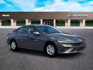 Hyundai ELANTRA 2026 SE 4dr Sed n