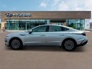 Hyundai SONATA Híbrida 2025 SEL 4 puertas Sedán