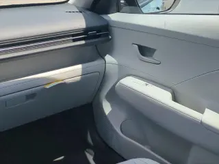 Hyundai KONA 2027 SEL Sport 4p SUV