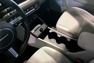 Hyundai KONA 2026 AWD SEL Premium 4p SUV
