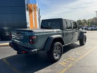 2025 Jeep Gladiator