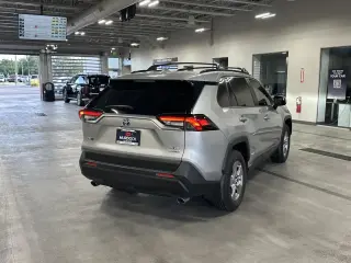 Toyota RAV4 Híbrido 2024 AWD XLE 4dr SUV