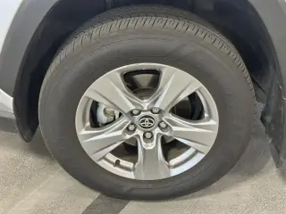 Toyota RAV4 Híbrido 2024 AWD XLE 4dr SUV