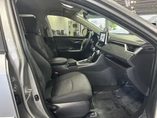 Toyota RAV4 Híbrido 2024 AWD XLE 4dr SUV