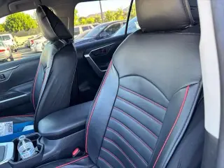 Toyota RAV4 2019 LE 4dr SUV