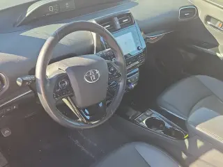 Toyota Prius 2022 XLE 4dr Hatchback