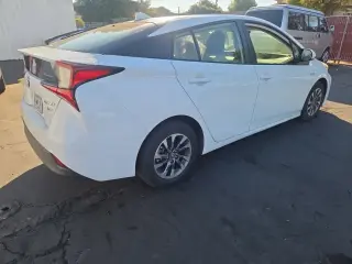 Toyota Prius 2022 XLE 4dr Hatchback