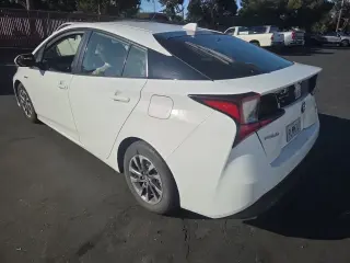 Toyota Prius 2022 XLE 4dr Hatchback
