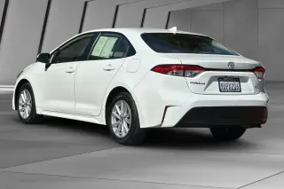 Toyota Corolla Hybrid 2026 LE 4dr Sed an