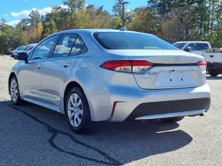 Toyota Corolla 2022 LE 4p Sedan