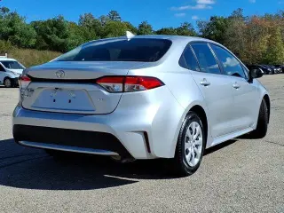 Toyota Corolla 2022 LE 4p Sedan