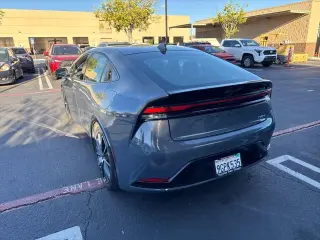 Toyota Prius 2023 XLE 4p Hatchback