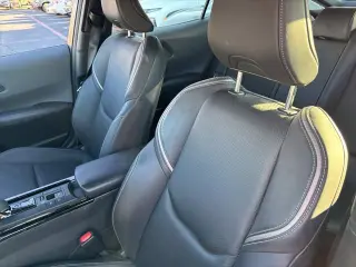 Toyota Prius 2023 XLE 4p Hatchback