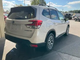 Subaru Forester 2023 AWD Premium 4dr Crossover