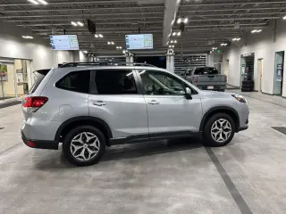 Subaru Forester 2024 AWD Premium 4dr Crossover
