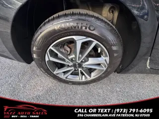2023 Kia Forte LXS IVT