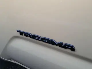 Toyota Tacoma 2020 4x4 TRD Off-Road 4dr Double Cab 5.0 ft SB 6A