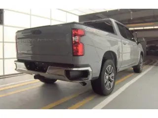 Chevrolet Silverado 1500 2024 4x4 LT 4 puertas Crew Cab cama de 5.8 pies con 2FL