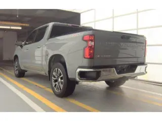Chevrolet Silverado 1500 2024 4x4 LT 4 puertas Crew Cab cama de 5.8 pies con 2FL