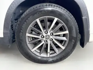 Toyota Highlander 2017 AWD XLE 4dr SUV