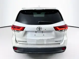 Toyota Highlander 2017 AWD XLE 4dr SUV