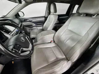 Toyota Highlander 2017 AWD XLE 4dr SUV