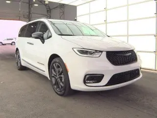 Chrysler Pacifica 2024 AWD Touring L 4dr Mini-Van