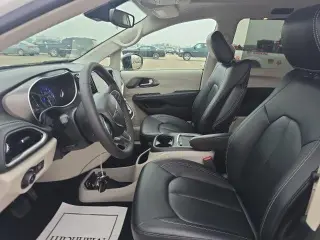 Chrysler Pacifica 2024 AWD Touring L 4dr Mini-Van
