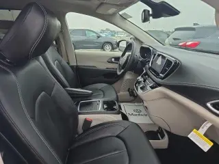 Chrysler Pacifica 2024 AWD Touring L 4dr Mini-Van
