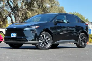 Toyota bZ 2026 XLE 4dr Crossover